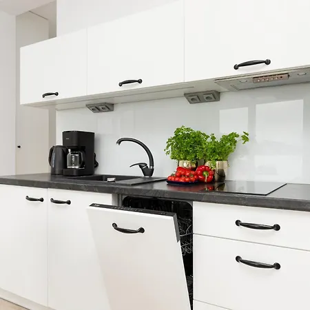 Seaside Butikowe Ii 200m Od Plazy