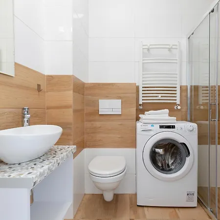 Seaside Butikowe Ii 200m Od Plazy